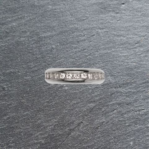 Dark Ring Sparkle